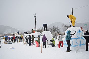 「雪像づくりコンテスト」の画像