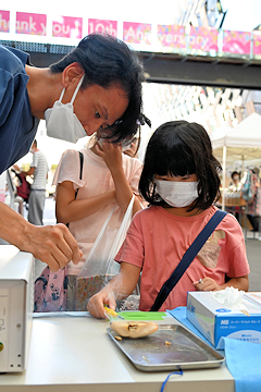 「福祉施設がお菓子や雑貨を販売するマルシェ」の画像2